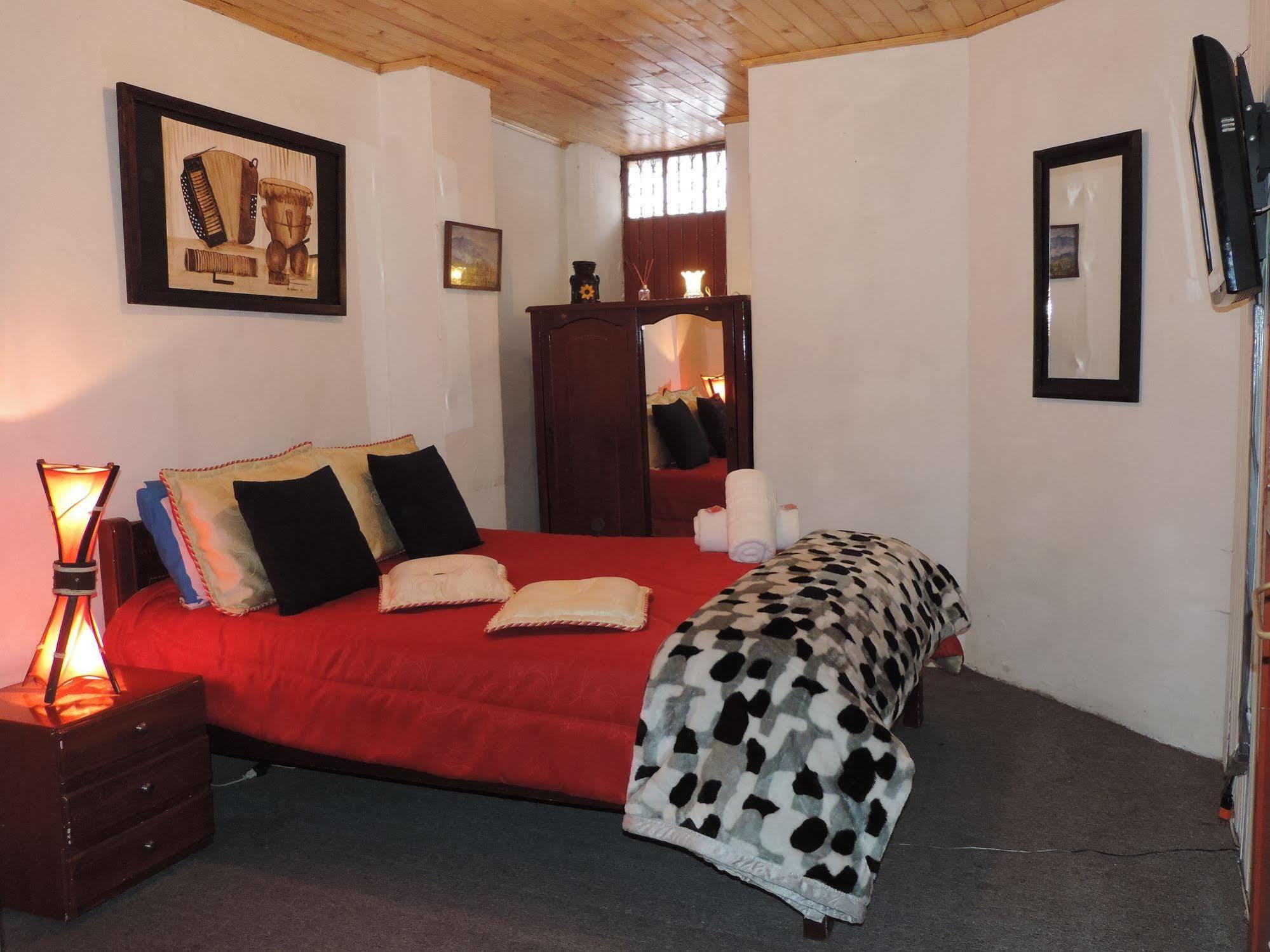 Aventureros De La Candelaria Hostel *