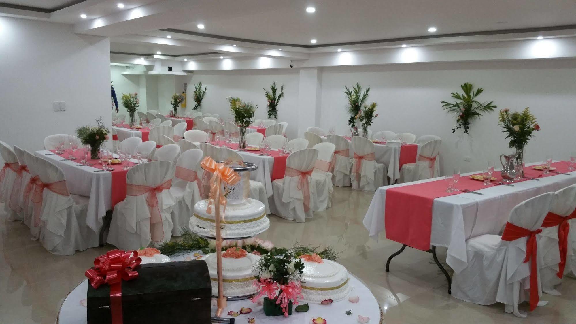 Hotel Ayenda 1063 Golden Bogota