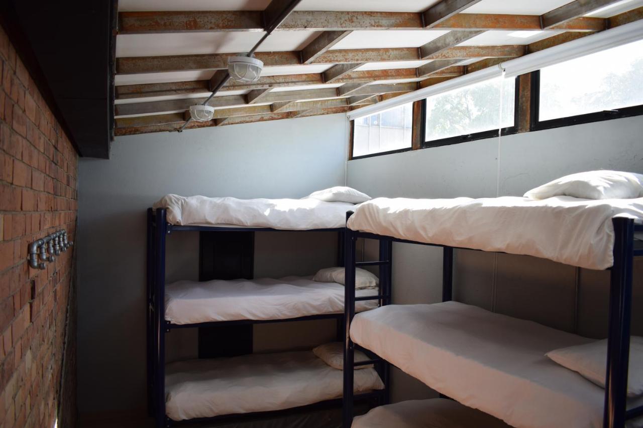 Picaro Hostel *