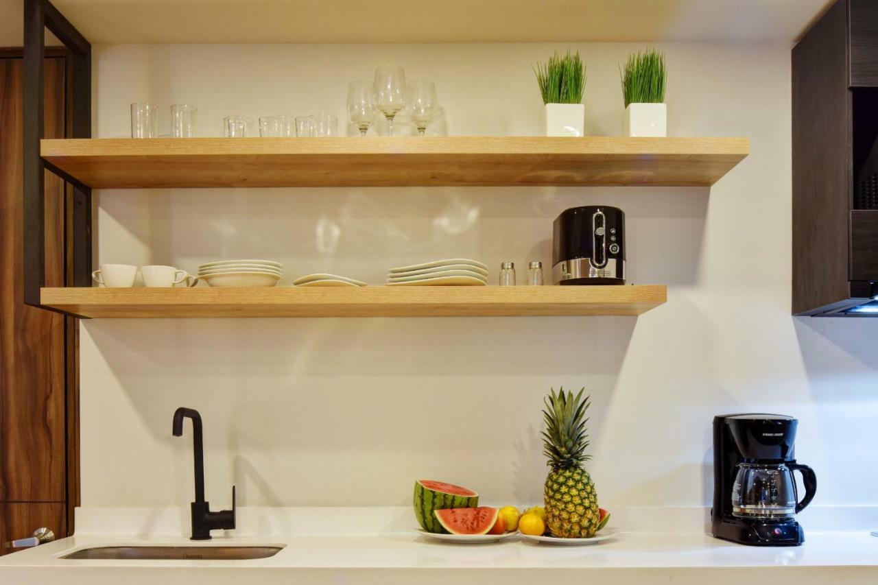 Konrad Suites By Lifeafar Apartamento *