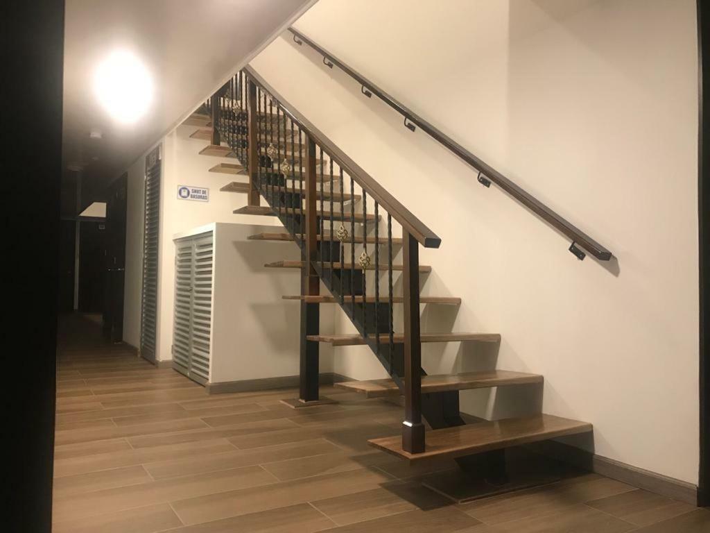 Petite Paris Hotel