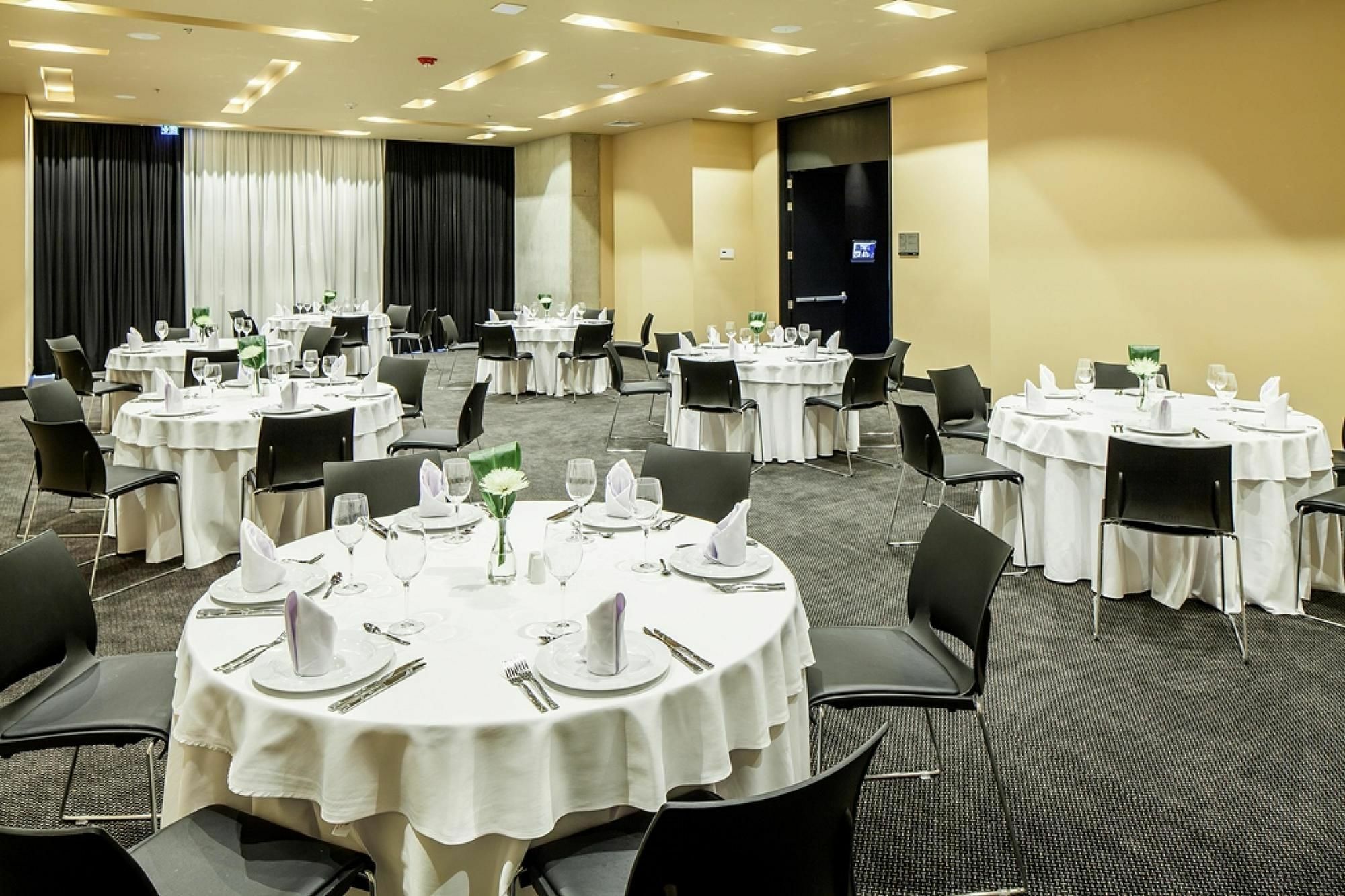Movich Buro 26 Hotel