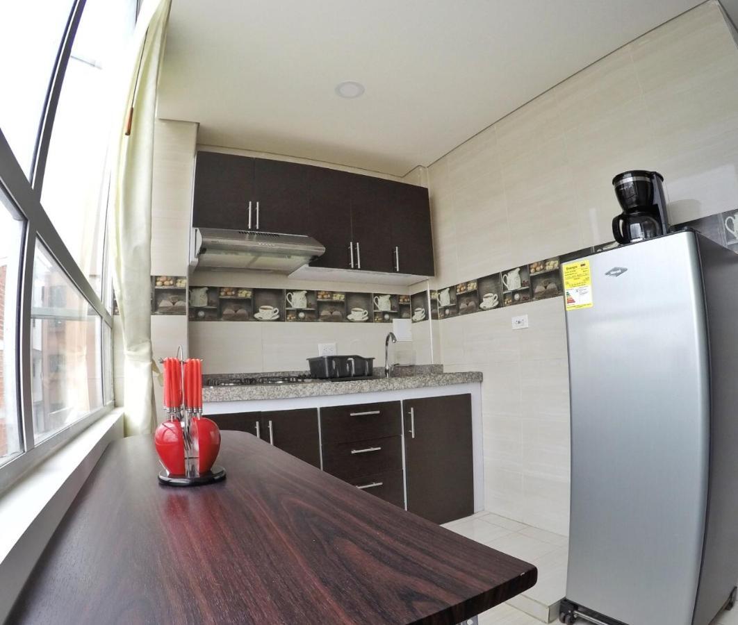 Apartment Living 51 *