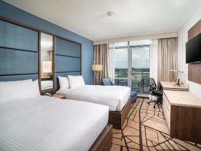Hilton Garden Airport 4*