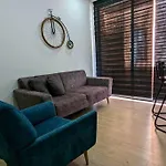 Hermoso Loft En Unicentro, Batan, Clinica Reina Sofia!