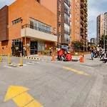 Acogedora Habitacion En Un Punto Central De Bogota