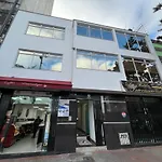 Aparta Hotel Montealegre