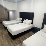Hotel American House