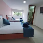 Hotel Calantha
