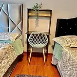 Habitacion Doble Para 4 Personas Cerca Del Aropuerto