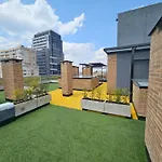 Descubre La Castellana Y Chico.
