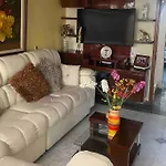 Hermosa Casa Con Gran Ubicacion
