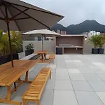 Loft Moderno Con Vista A Los Cerros En Chapinero
