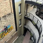 Moderno Apartaestudio En La Candelaria, Cerca De Museos Y Universidades !!!
