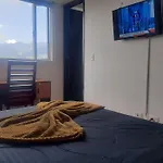 Piso Familiar Cerca Emnajada Y Habitaciones Sector De Corferias G12