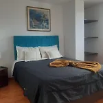 Piso Familiar Cerca Emnajada Y Habitaciones Sector De Corferias G12
