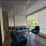 Mn 302 Elegante Apartamento La Macarena Bogota
