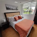 Angello En El Piso 7 Con Ascensor Y Wifi De 450Mbps