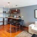 Luxury Stay In Zona G King Bed 404