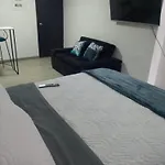 Aparta Estudio Cerca Al Aeropuerto #3