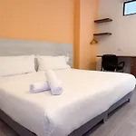Apartamentos Regency La Feria