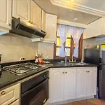Premium La Candelaria 2Br Chimney Cityview