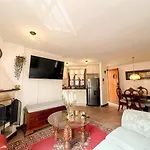 Premium La Candelaria 2Br Chimney Cityview