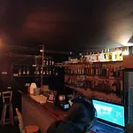 El Hostal Portelli - Solo Para Extranjeros