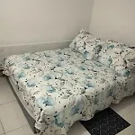 La Ponderosa Studio Apartment