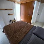 Spacious, Elegant, And Minimalist Apt For Up To 5 People