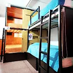 Kuyay Yachi Hostel