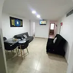 Bonito Aparta Estudio Central