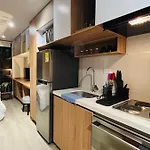 Cozy Loft In 53St