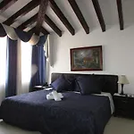 Casa De Huespedes Shalom Victoria