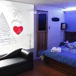 Motel Piramides De Cristal
