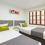 Ayenda 1055 Agora Inn Corferias