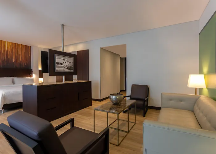 Holiday Inn Bogota Airport By Ihg