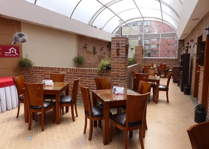casa quinta hotel la candelaria sas