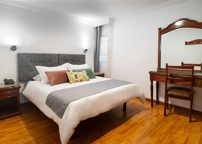Hotel Virrey Central