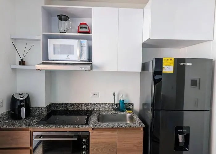 Hermoso Loft En Unicentro, Batan, Clinica Reina Sofia!