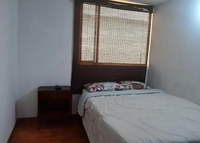 Piso Familiar Cerca Emnajada Y Habitaciones Sector De Corferias G12