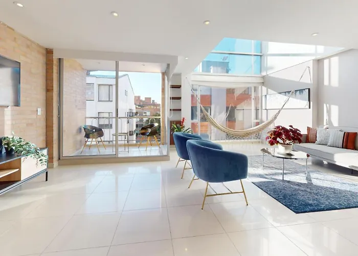 Cm Living 3 Hab, Calle 109, Parking Gratis