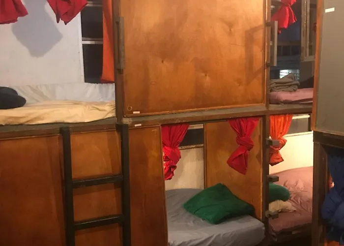 El Hostal Portelli - Solo Para Extranjeros