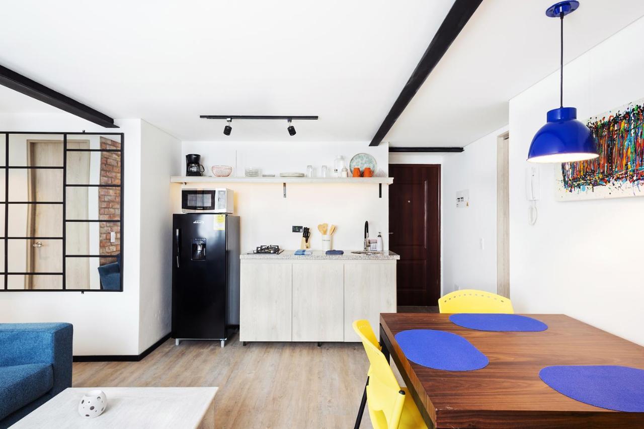 New Cozy 2 Bed 2 Bath In Central Location! * Bogotá