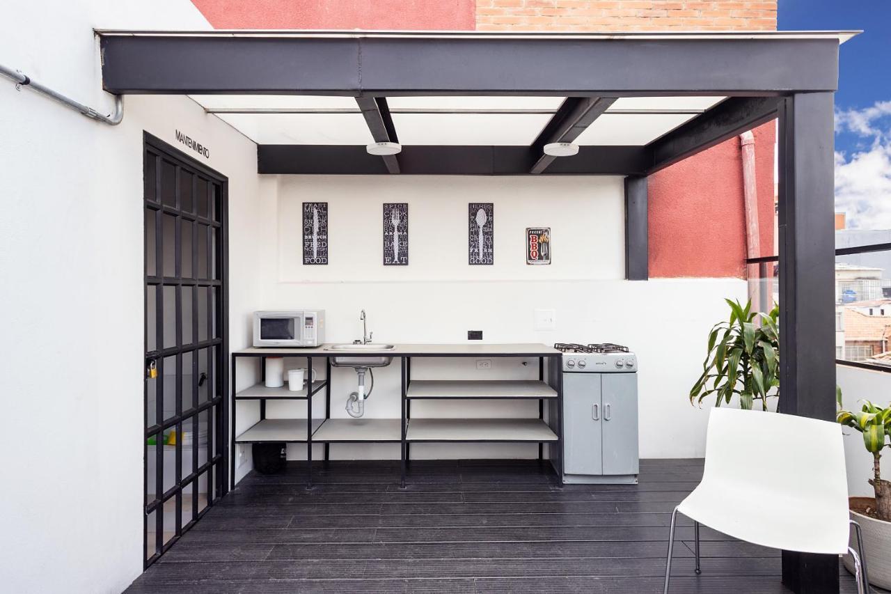 New Cozy 2 Bed 2 Bath In Central Location! Bogotá