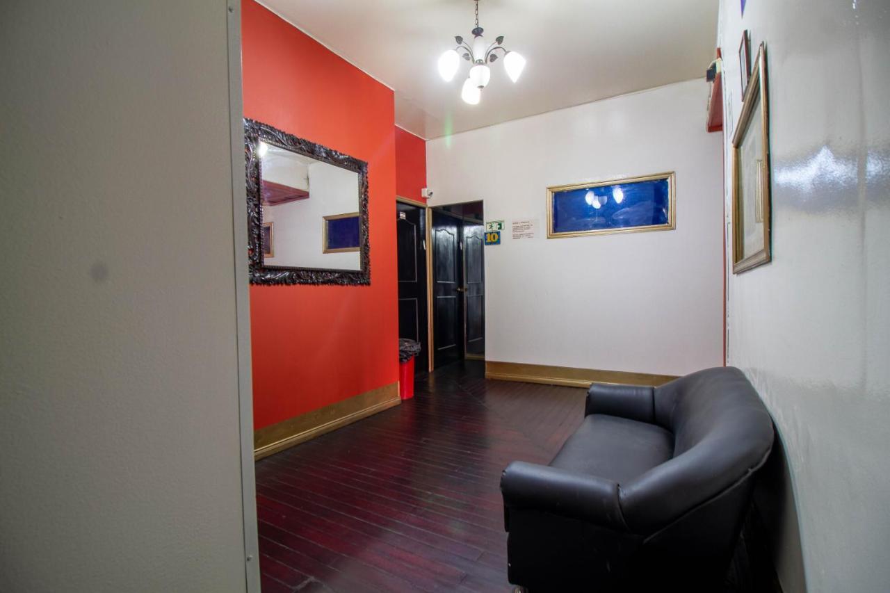 Casa Reina Hostel