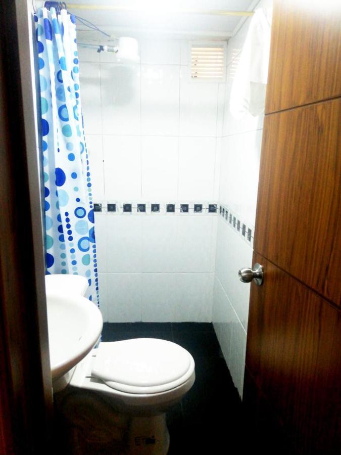 Room's El Dorado Homestay Bogota