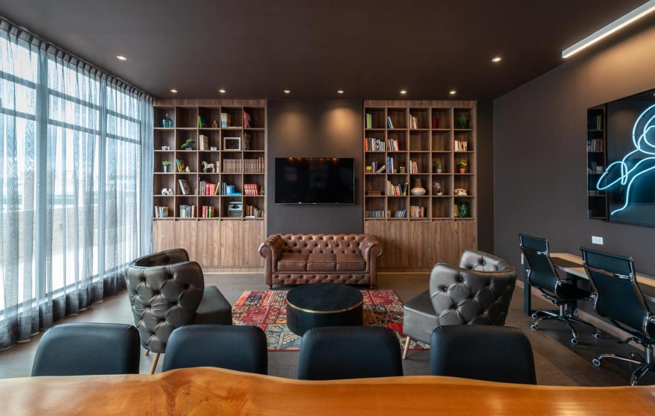 Morph Apartment