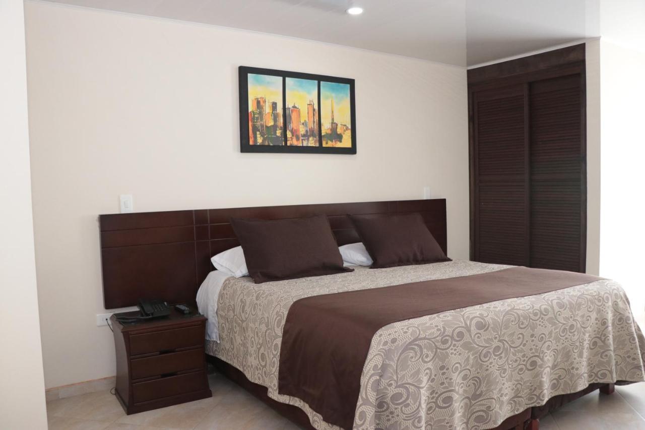 Hotel Castellana Group 3*