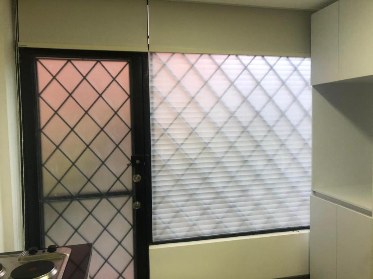 Apto Privado Cerca Al Aeropuerto -transporte Disponible Apartment Bogota